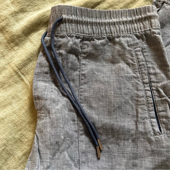 Athleta Cabo Linen Chambray Joggers Size 10
Drawstring Pull-on Pants - Picture 9 of 12